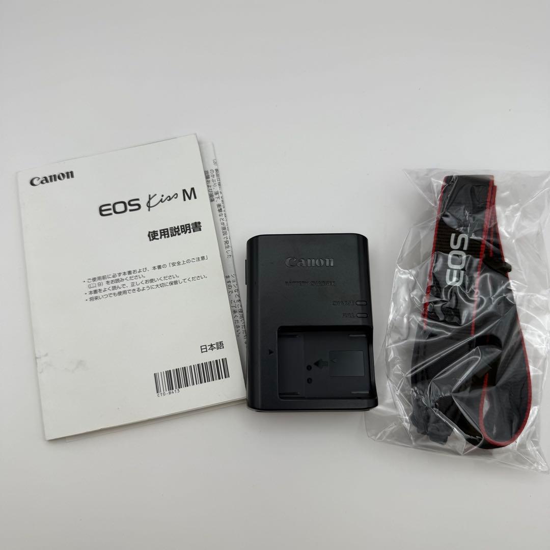 【美品】Canon EOS Kiss M ブラック レンズ付き