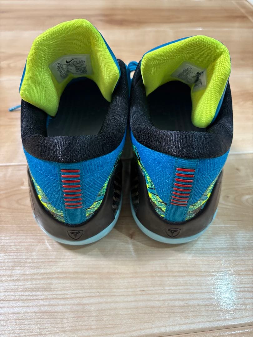 コービー9 エリートLOWプロトロ　Neo Turquoise and Volt