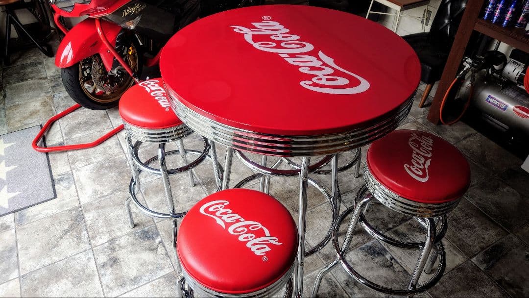 【トミーさま専用】コカ・コーラ テーブルセット スツール4脚 テーブル 美品