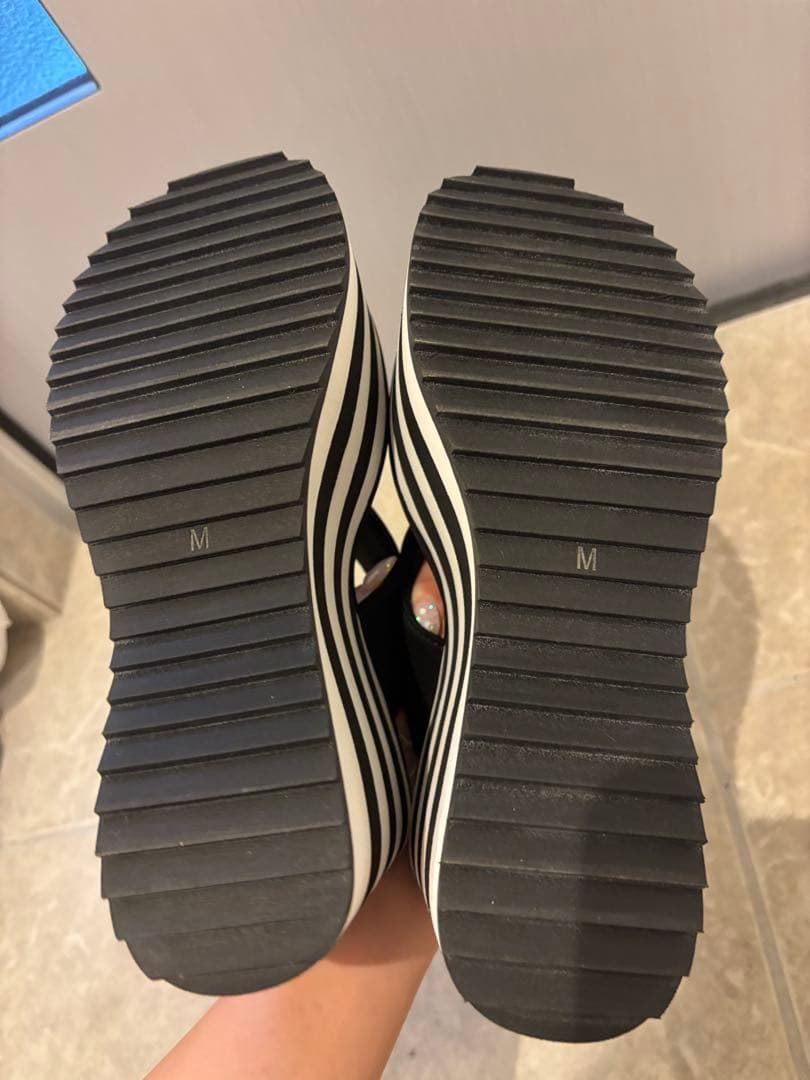 yello トングサンダル 厚底 イエロ 星あや