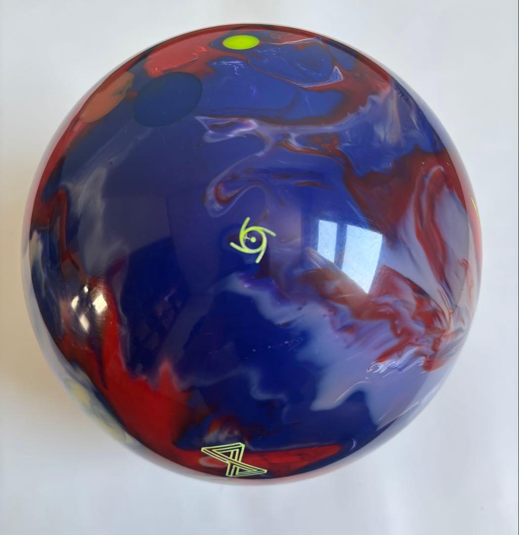 ワイルドアブソリュート ボウリングボール 15ポンド