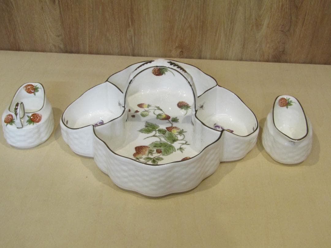 イギリス　コールポート　アンティーク　ストロベリーバスケット