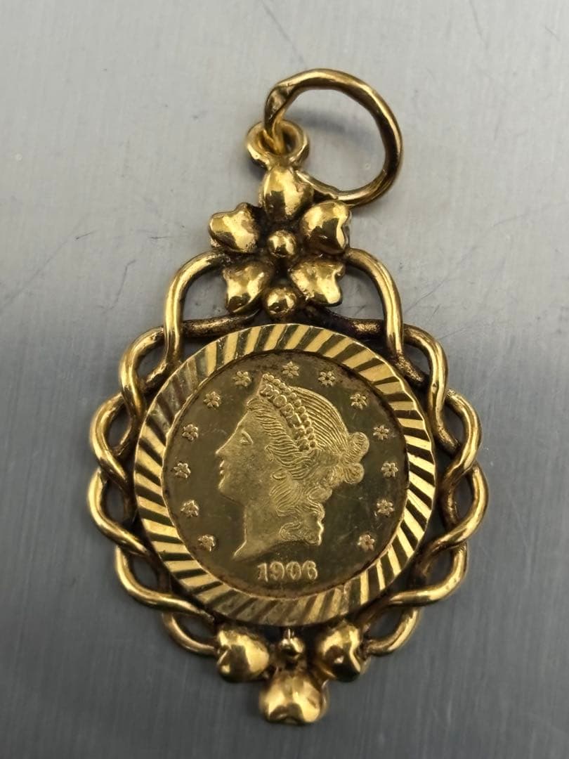 K22 プライズジュエリー モダンフラワー トップ　総重量約3.1g