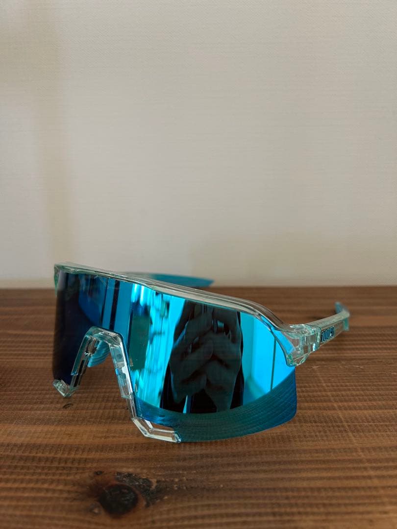 100% サングラス　ワンハンドレッド