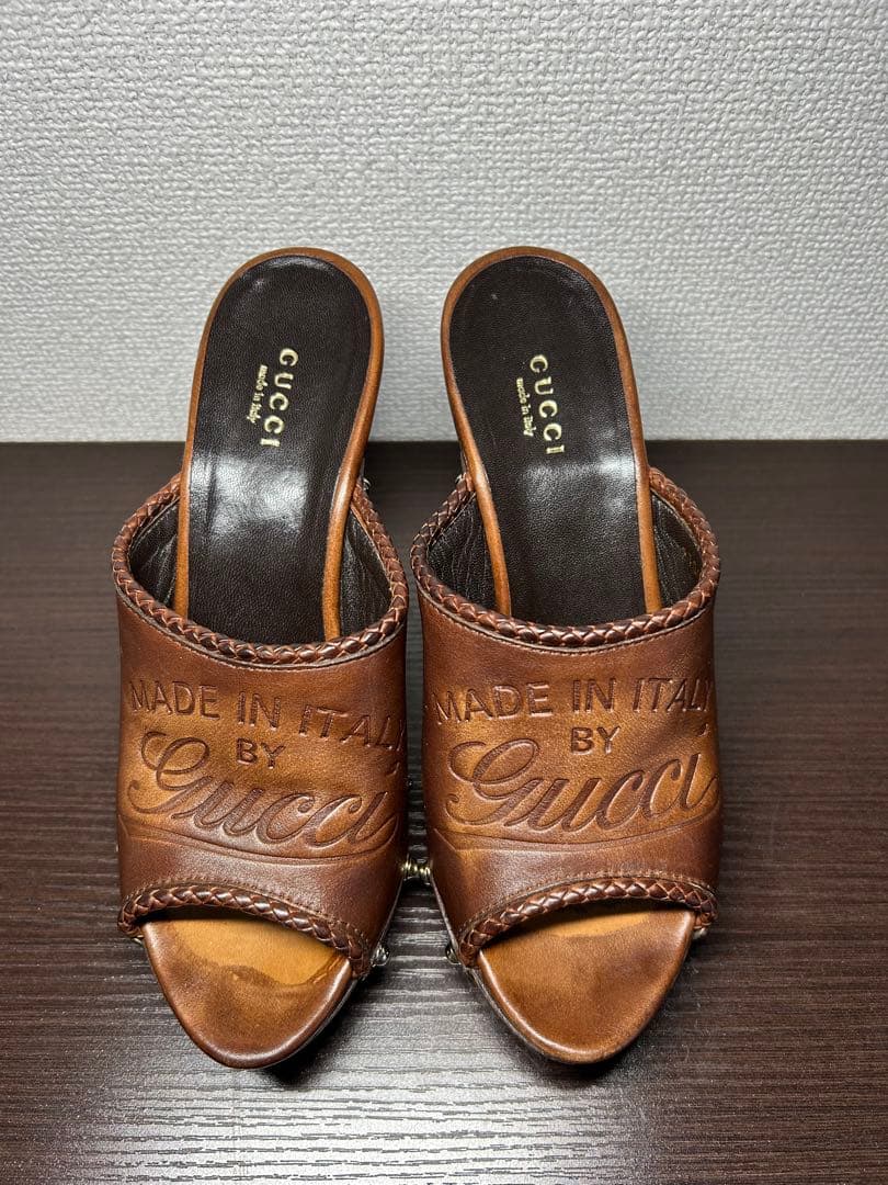 Gucci ブラウンレザーオープントゥサンダル