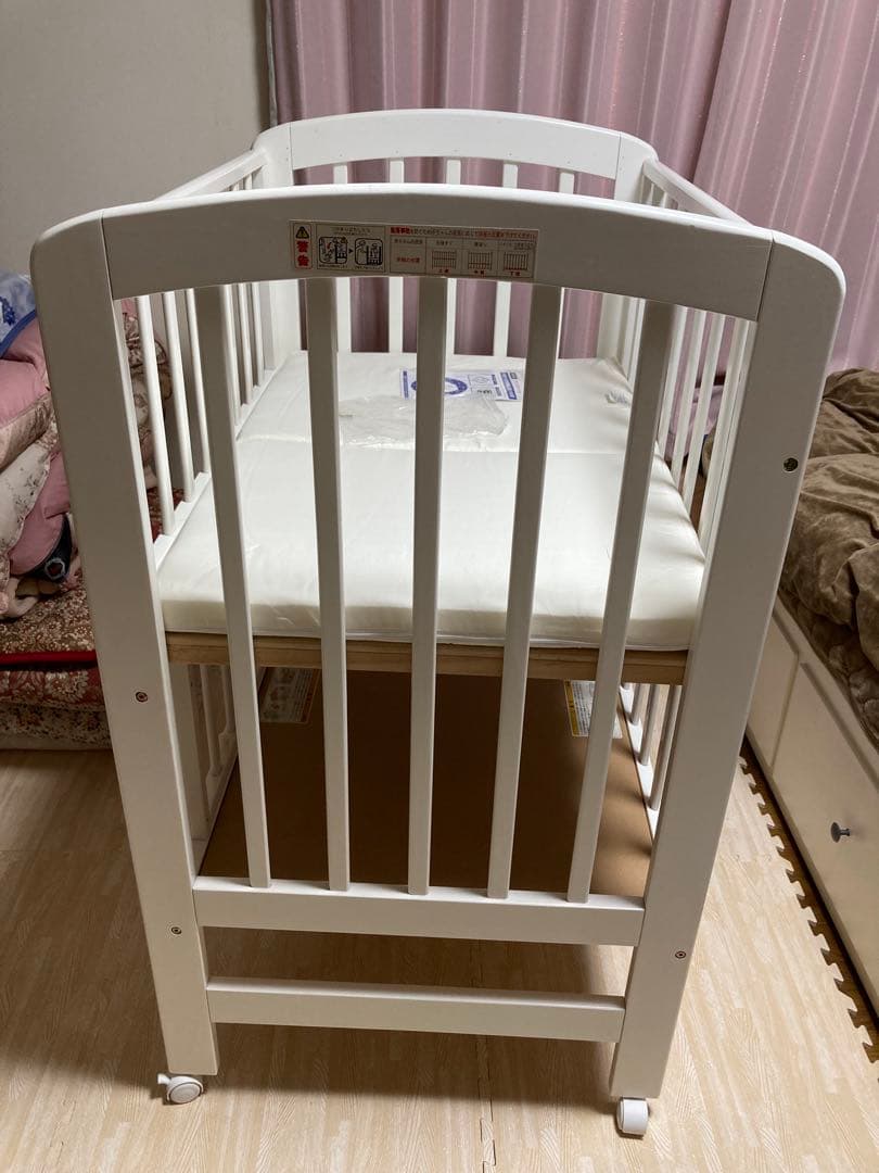 カトージ　ベビーベッド　ハイポジションミニベッド　アーチ　ホワイト　02028