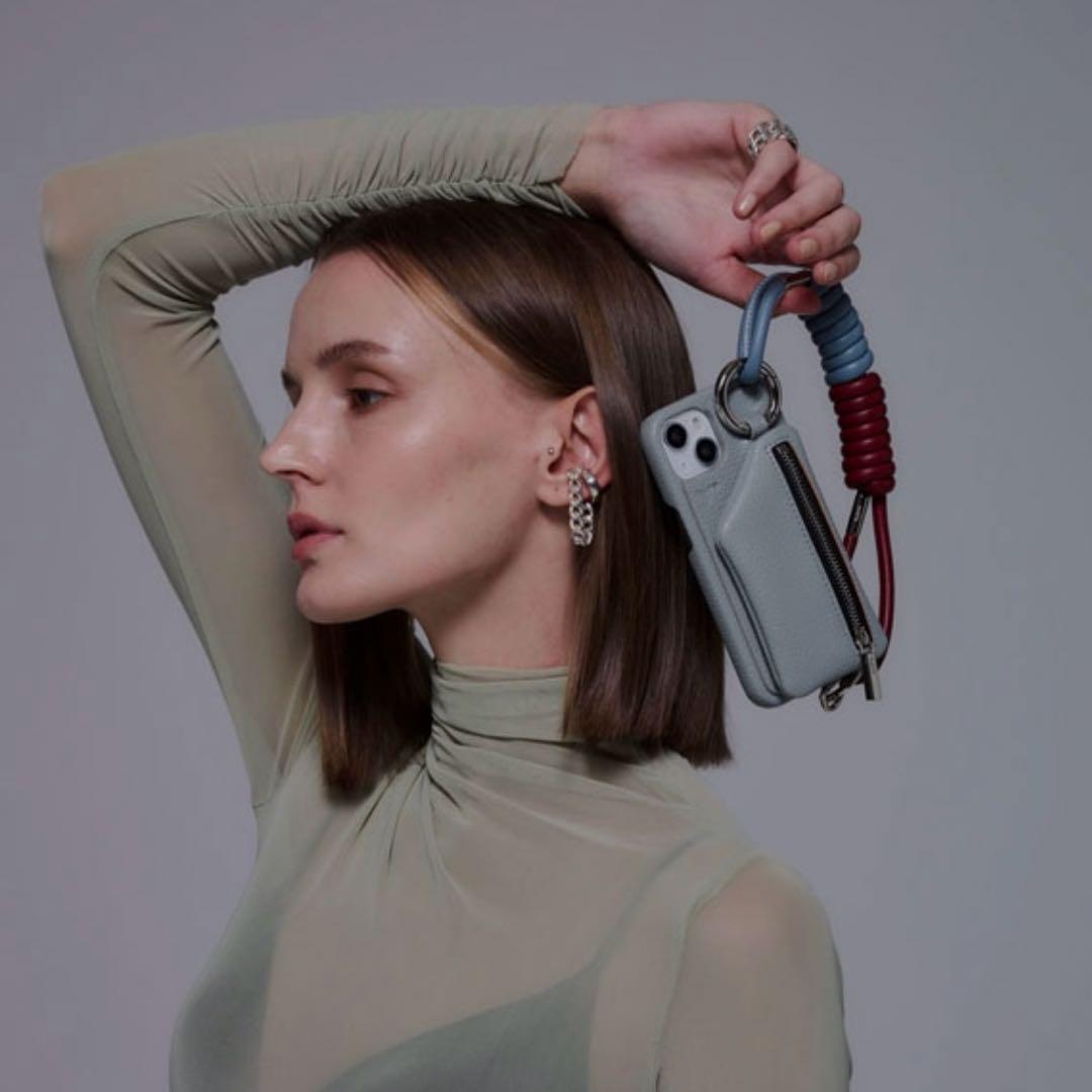 エジュー（ajew）コイルストラップ＆iPhoneケースセット