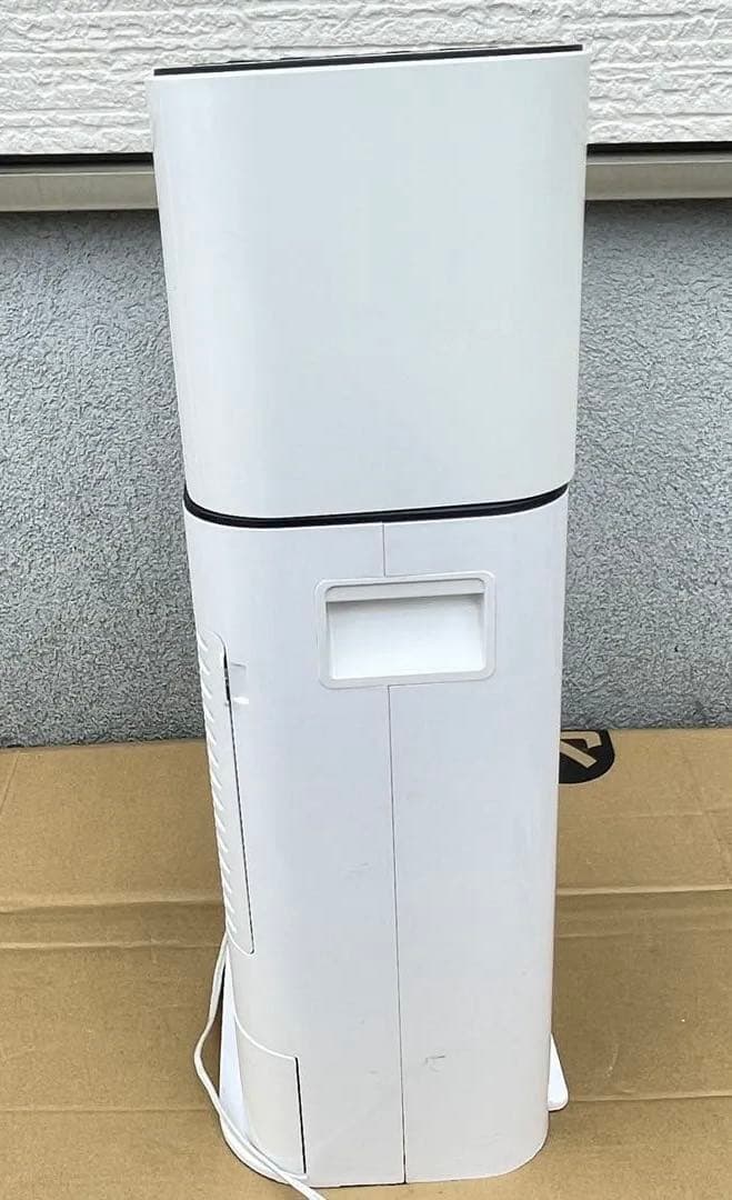 IRISOHYAMAサーキュレーター付き衣類乾燥除湿機 2021年製。