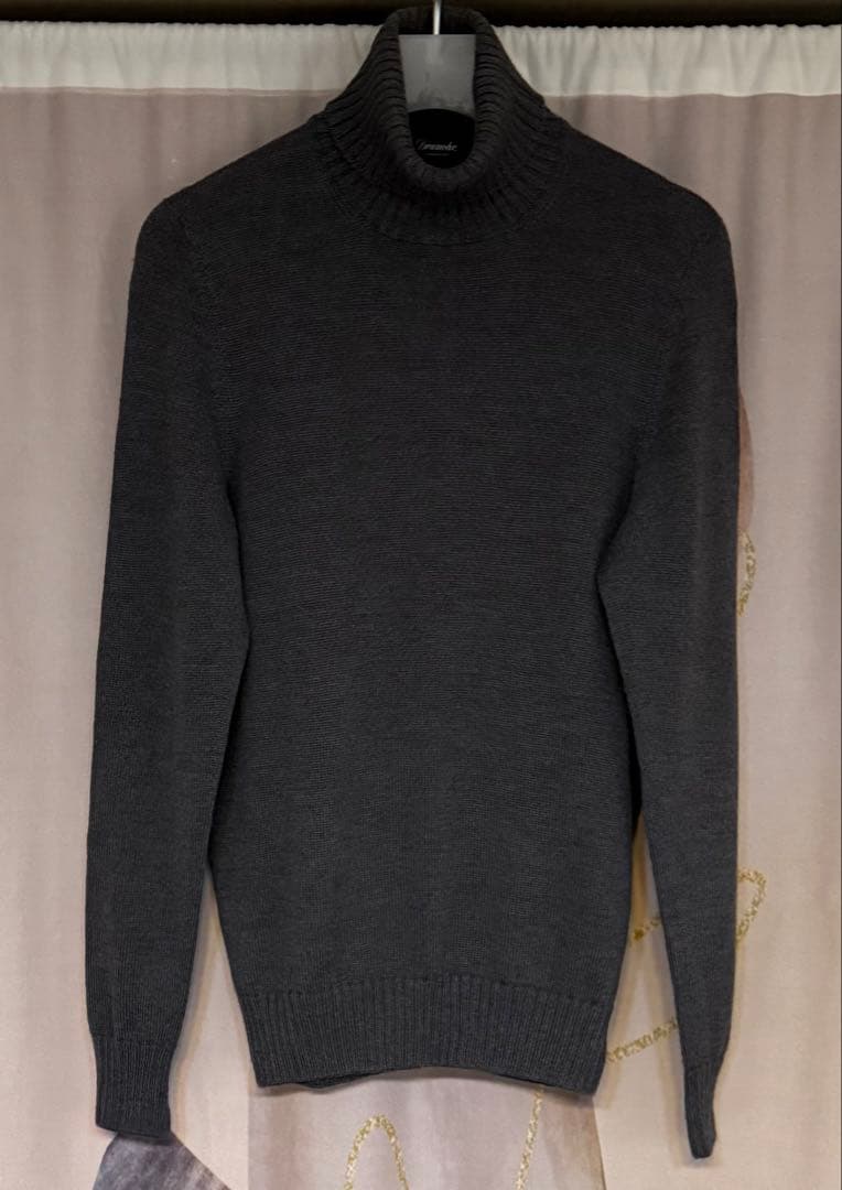 ドルモア ミドルゲージ メリノウール タートルネックニット イタリア製 グレー