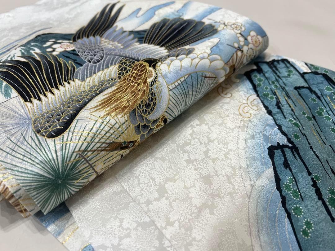 お宮参り 産着 男児 正絹 のしめ 綸子 金刺繍 鷹 虎 白地 NO33636