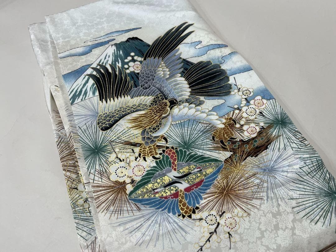 お宮参り 産着 男児 正絹 のしめ 綸子 金刺繍 鷹 虎 白地 NO33636