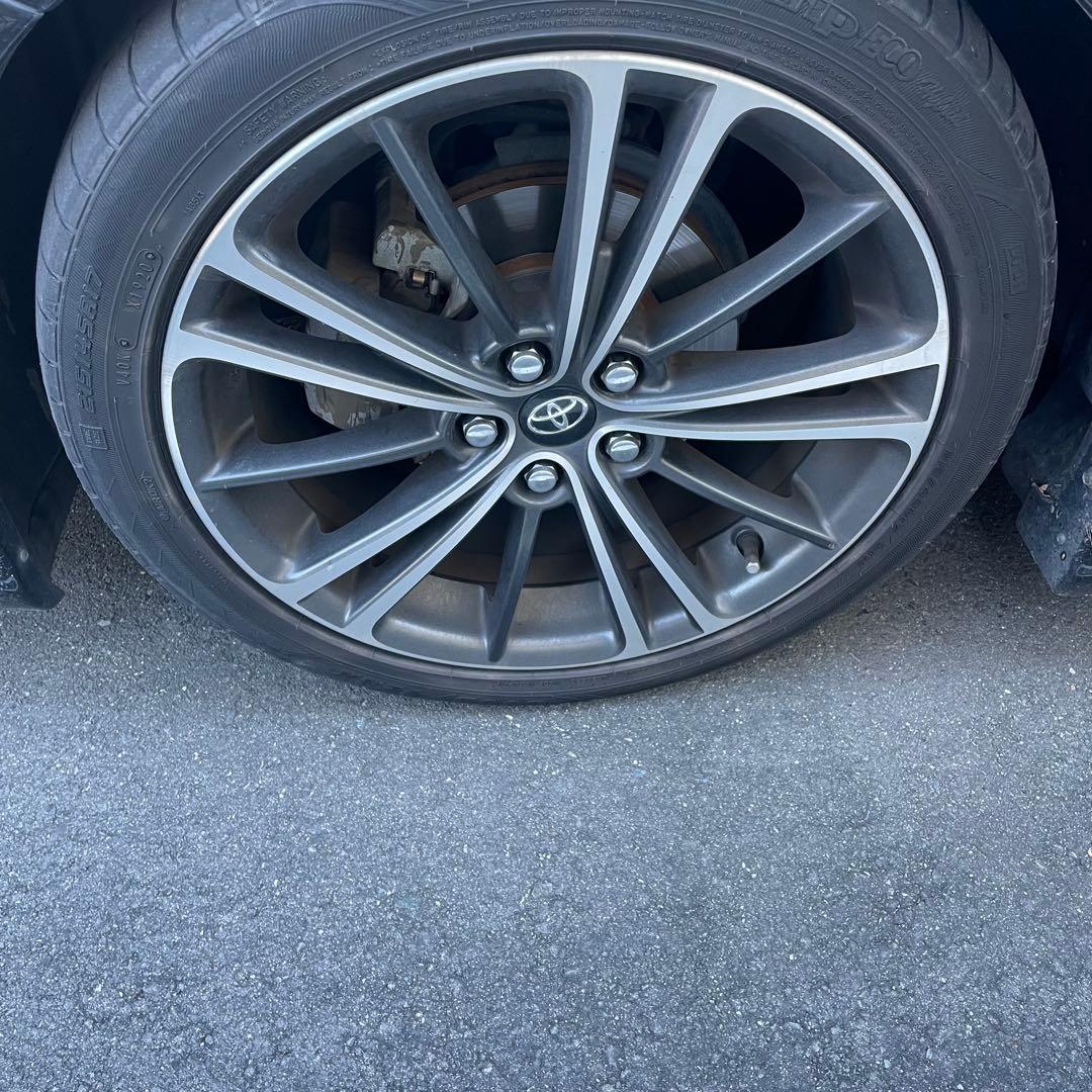 86 前期ホイール プリウスに取り付けてました