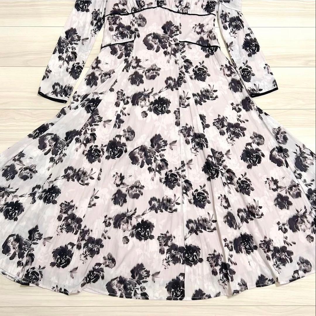 ワンピース Herlipto Winter Rose Dress M
