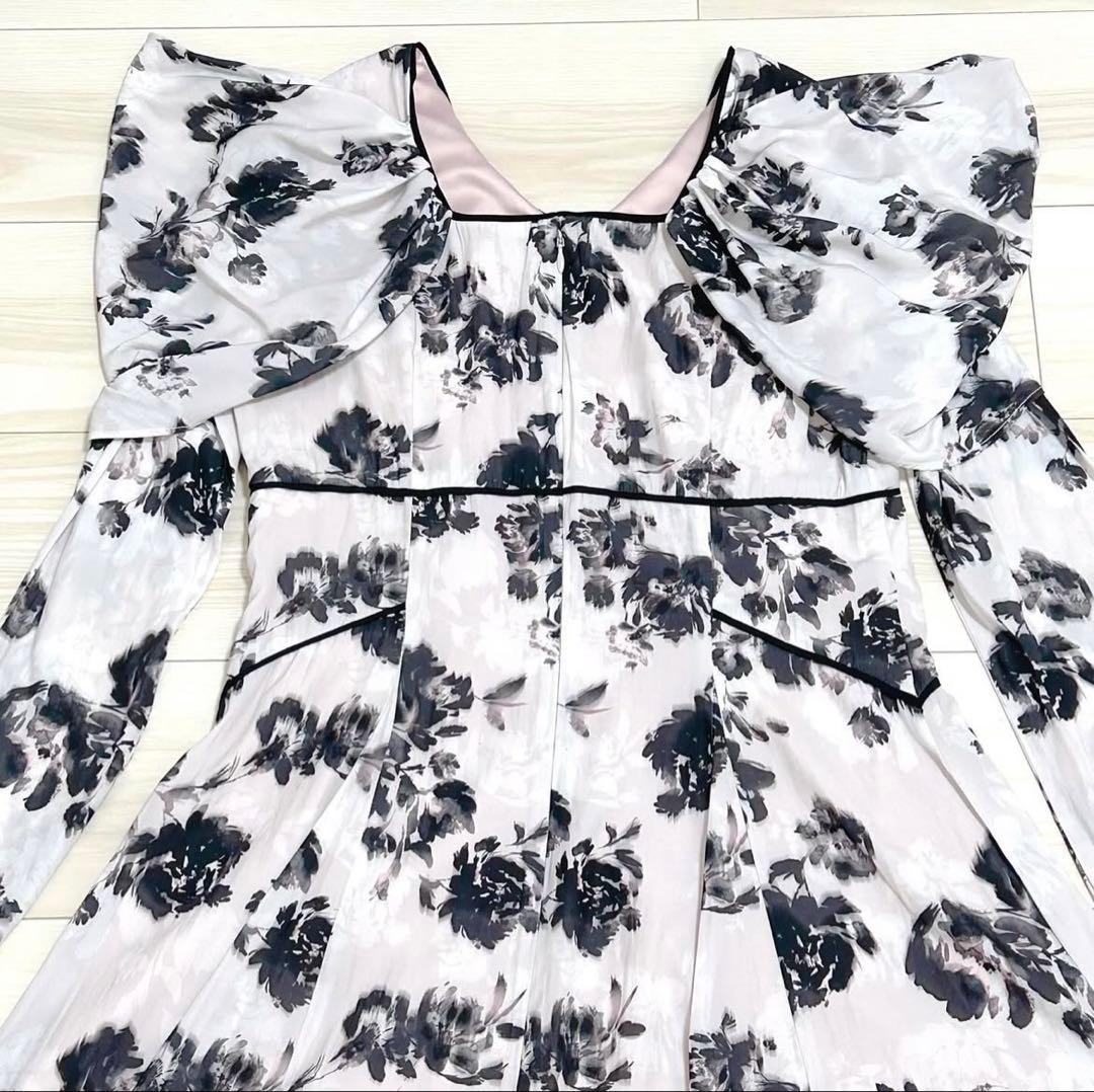 ワンピース Herlipto Winter Rose Dress M