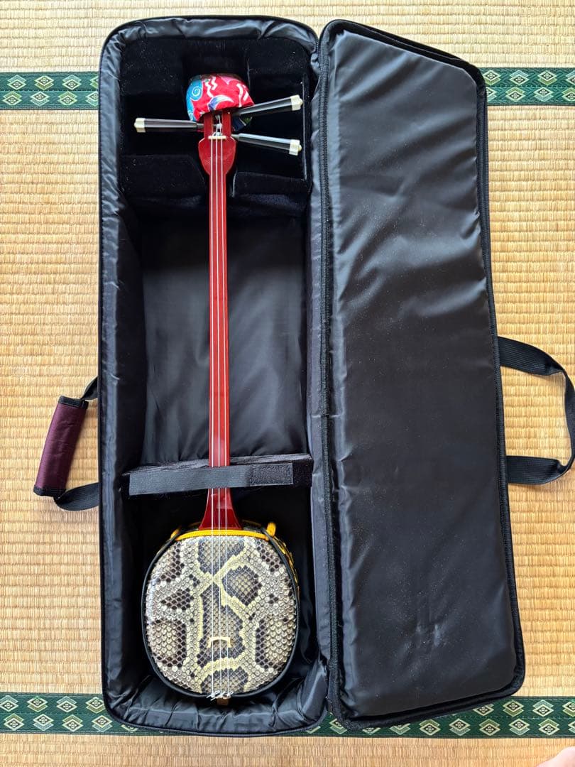 三線　本蛇皮強化張り　美品