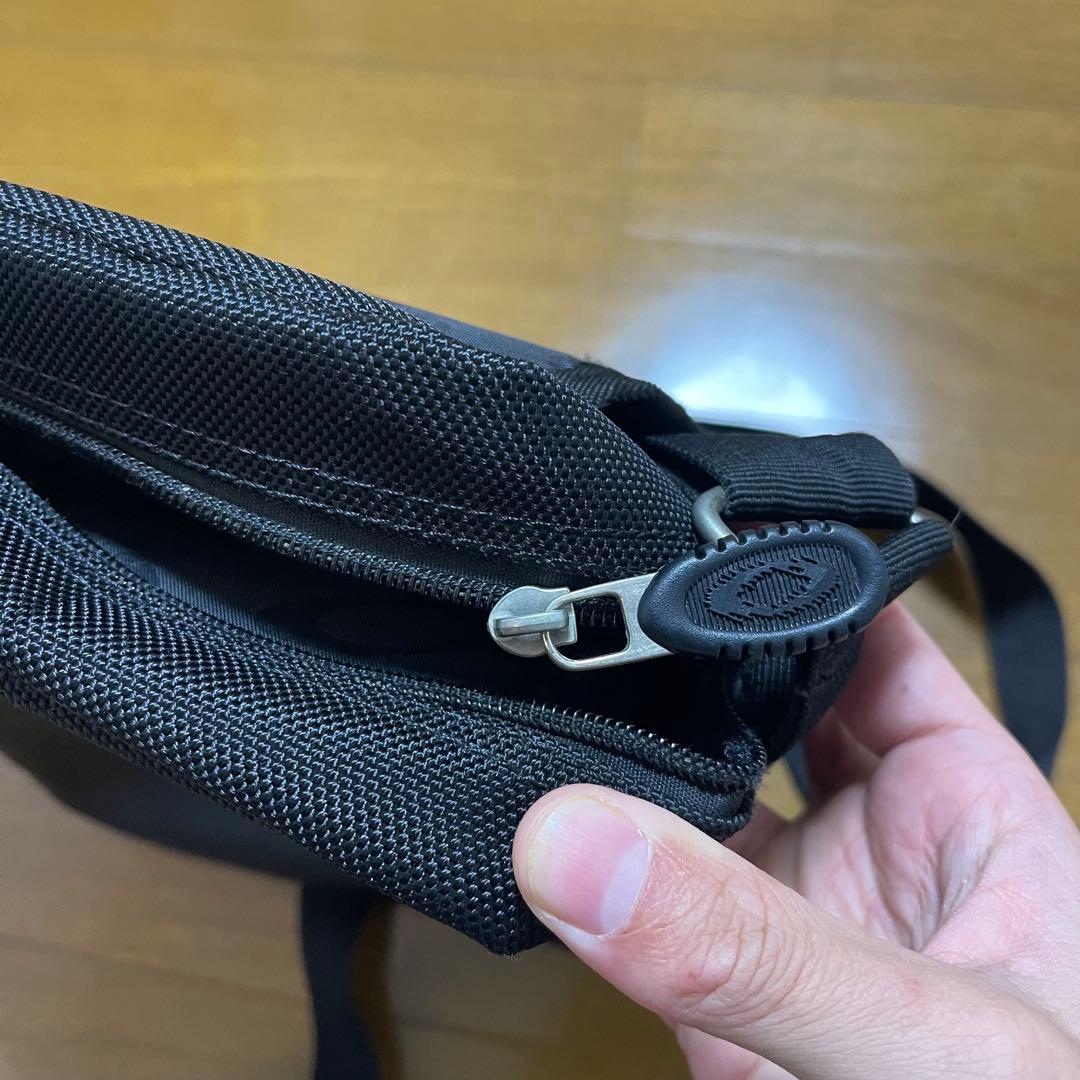 希少 正規品 OAKLEY オークリー ワンショルダーバッグ スリングバッグ