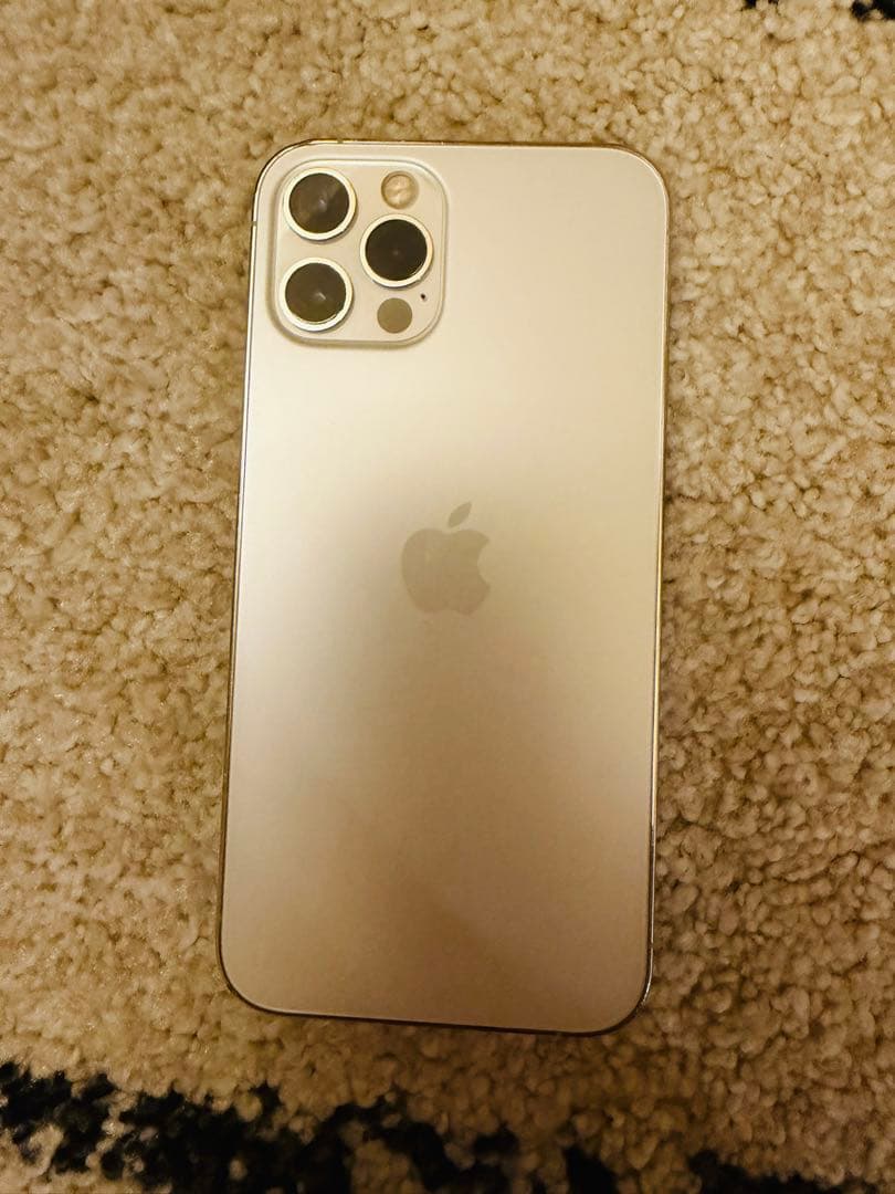 Apple iPhone 12 Pro 256GB シルバー