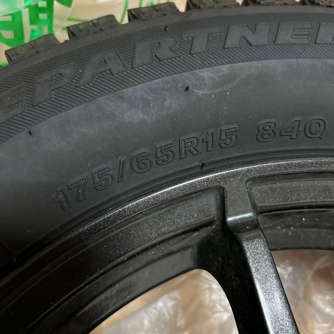 アクア　スタッドレスタイヤ