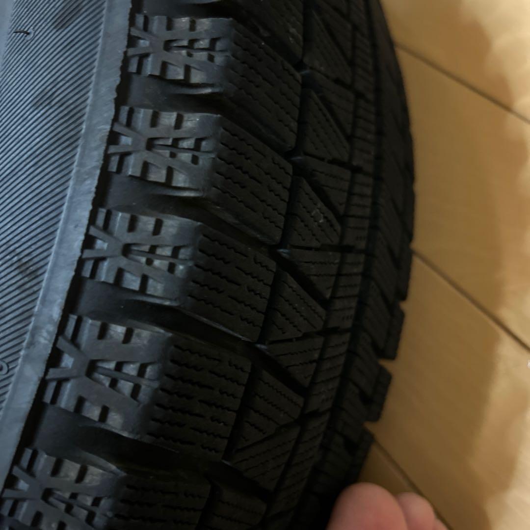 アクア　スタッドレスタイヤ