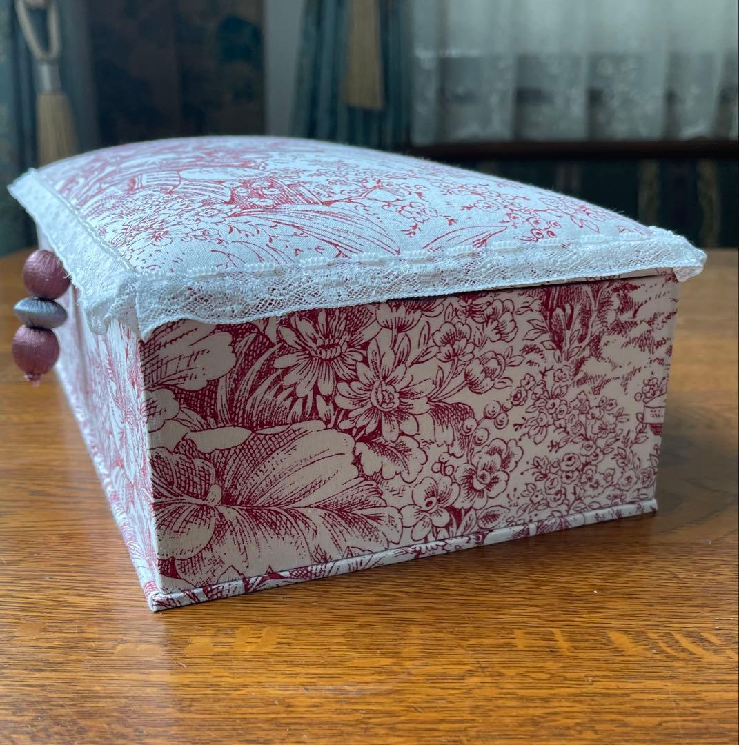 カルトナージュボックス　レアなアンティーク生地