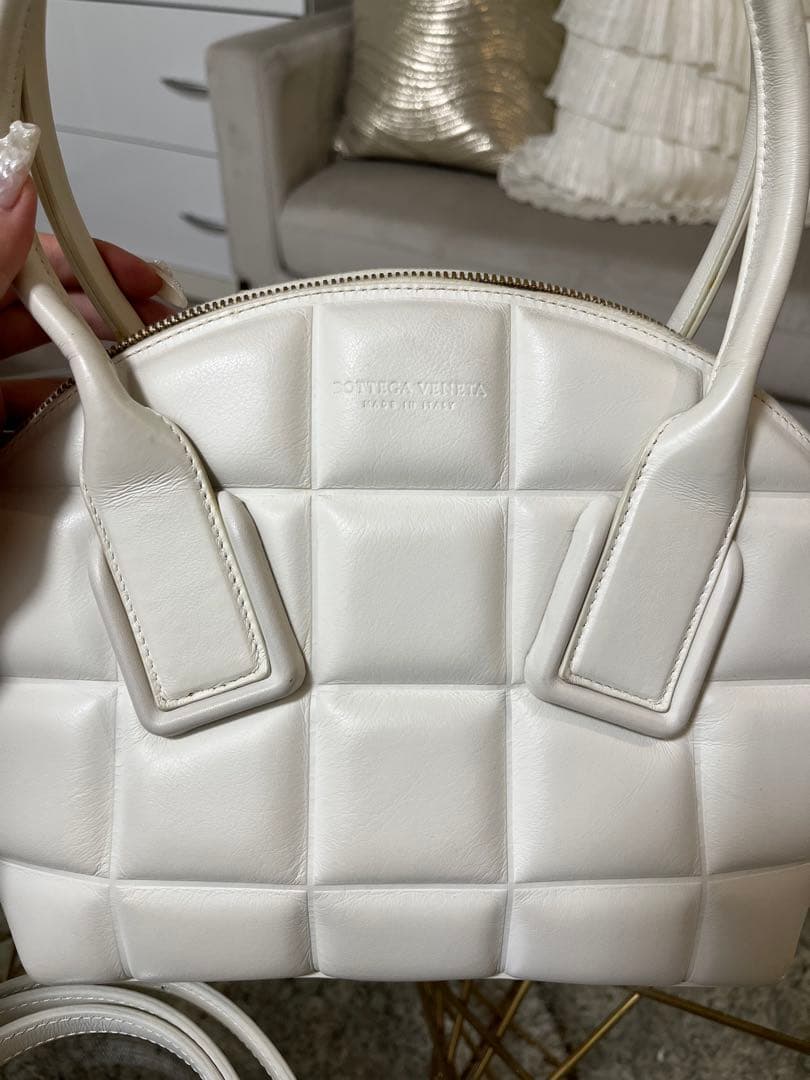 バッグ BOTTEGA VENETA BV SWOOP