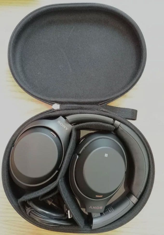 送料込み　美品　SONY WH-1000XM3(B)