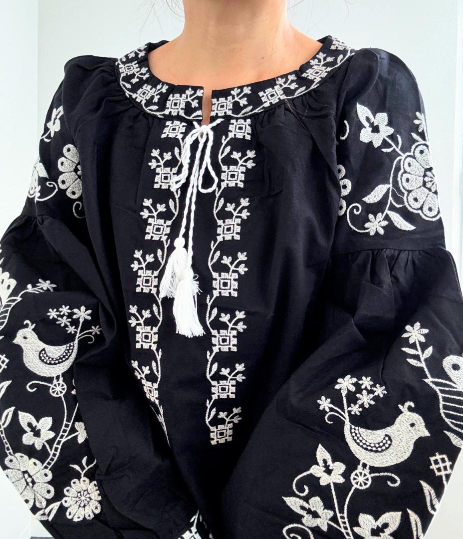 刺繍 ルーマニア 民族衣装 トップス ヴィシヴァンカ 刺繍ブラウス