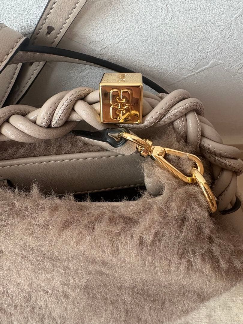 Ganni Bou Bag Mini Fur 美品　即日発送　ガニー