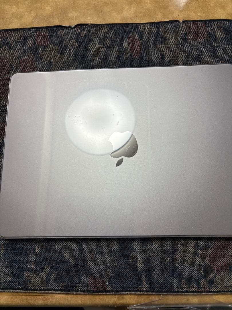 MacBook Air スペースグレイM2チップ 13インチ箱付き