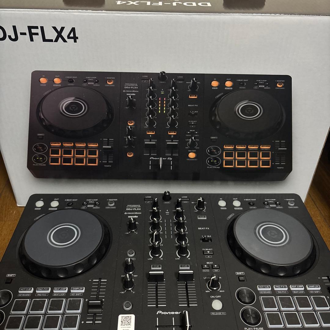 Pioneer DDJ-FLX4 コントローラー