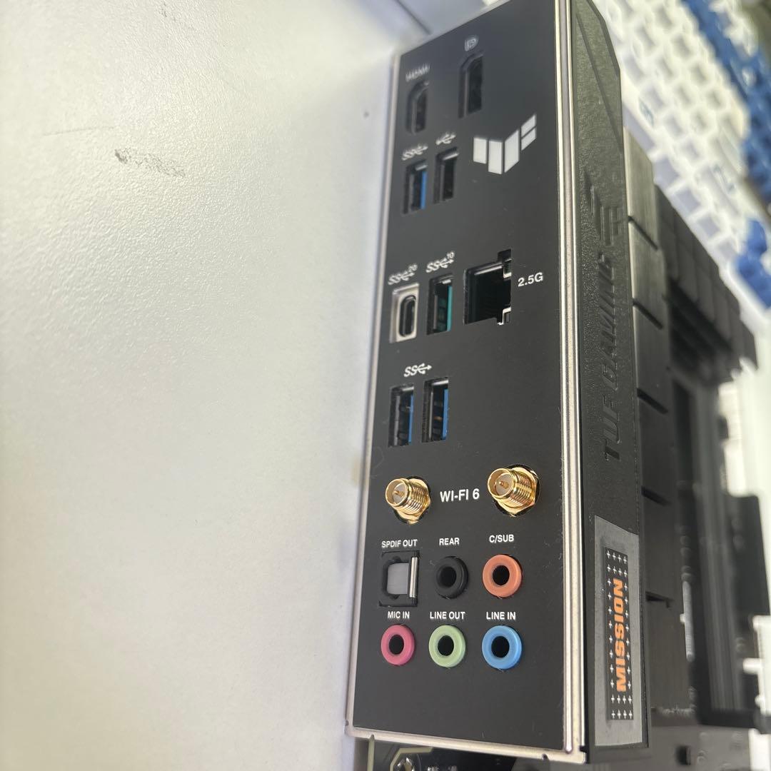 マザーボード ASUSTUF B760-PLUS WIFID4