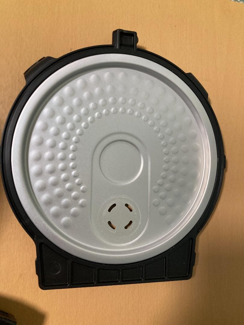 ★★美品★2023年製 TOSHIBA IHジャー 炊飯器 RC-5XT