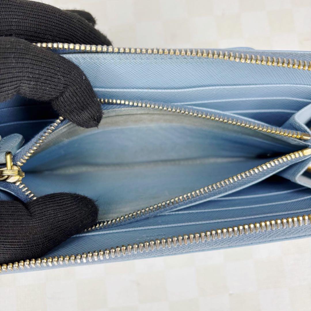 極美品　PRADA プラダ　長財布　ラウンドファスナー　M05