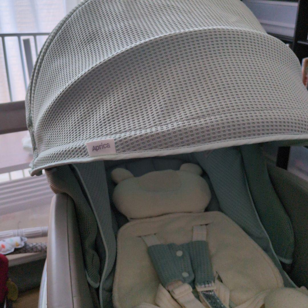 Aprica　ユラリズムオートプレミアム