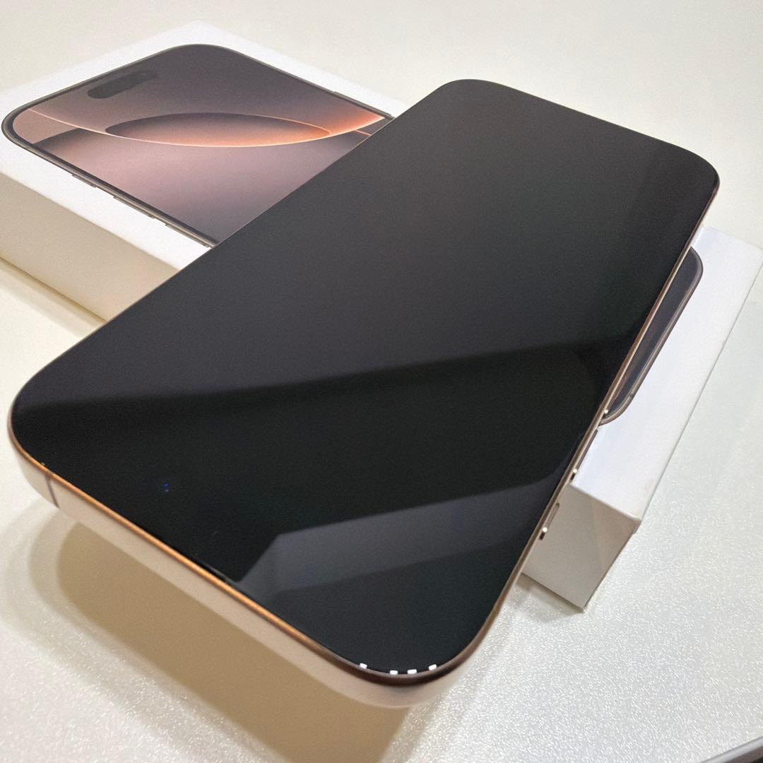 [美品]Apple iPhone 16Pro ゴールド 本体