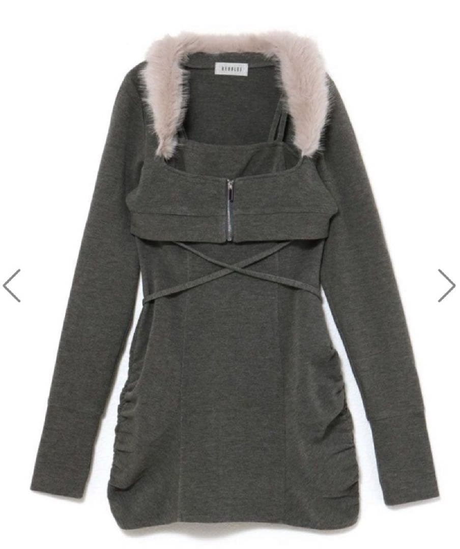 BUBBLES グレー ファー付きワンピース