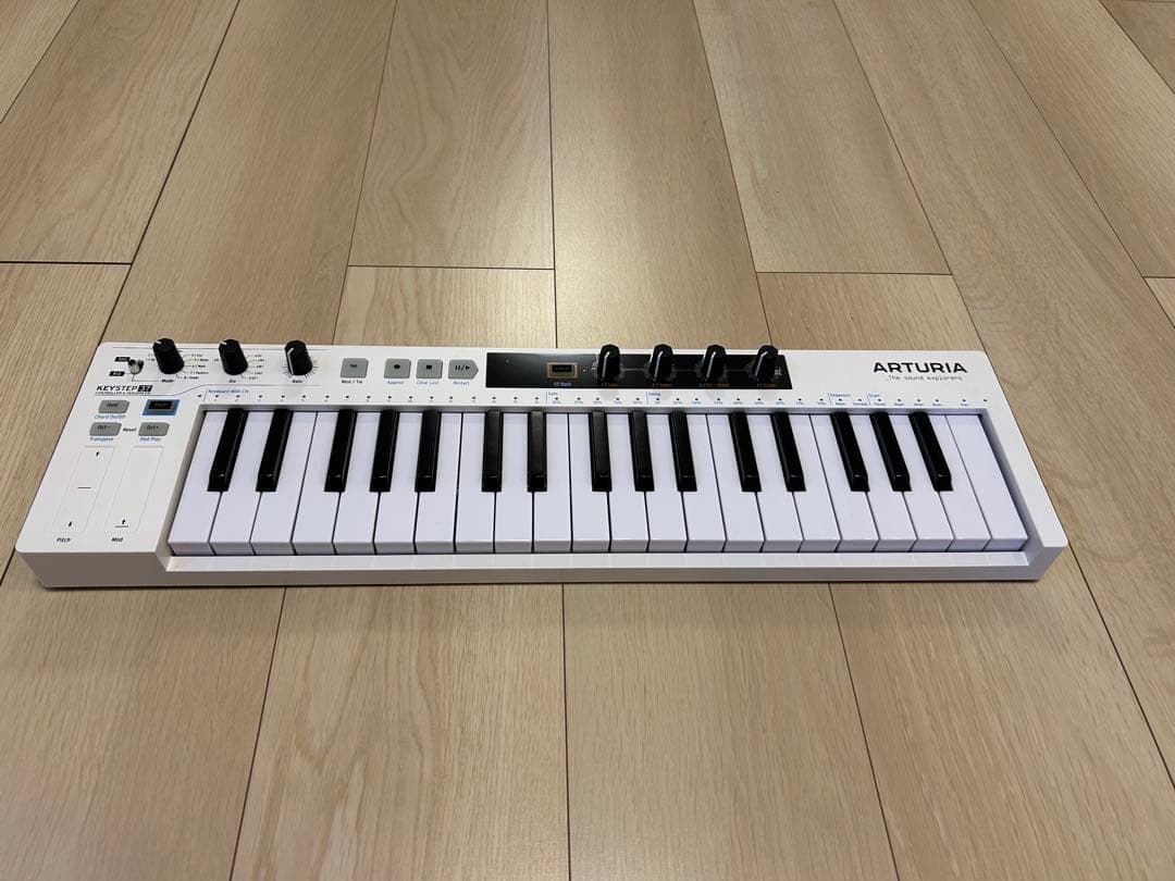 ARTURIA MIDIキーボード コントローラー KeyStep 37