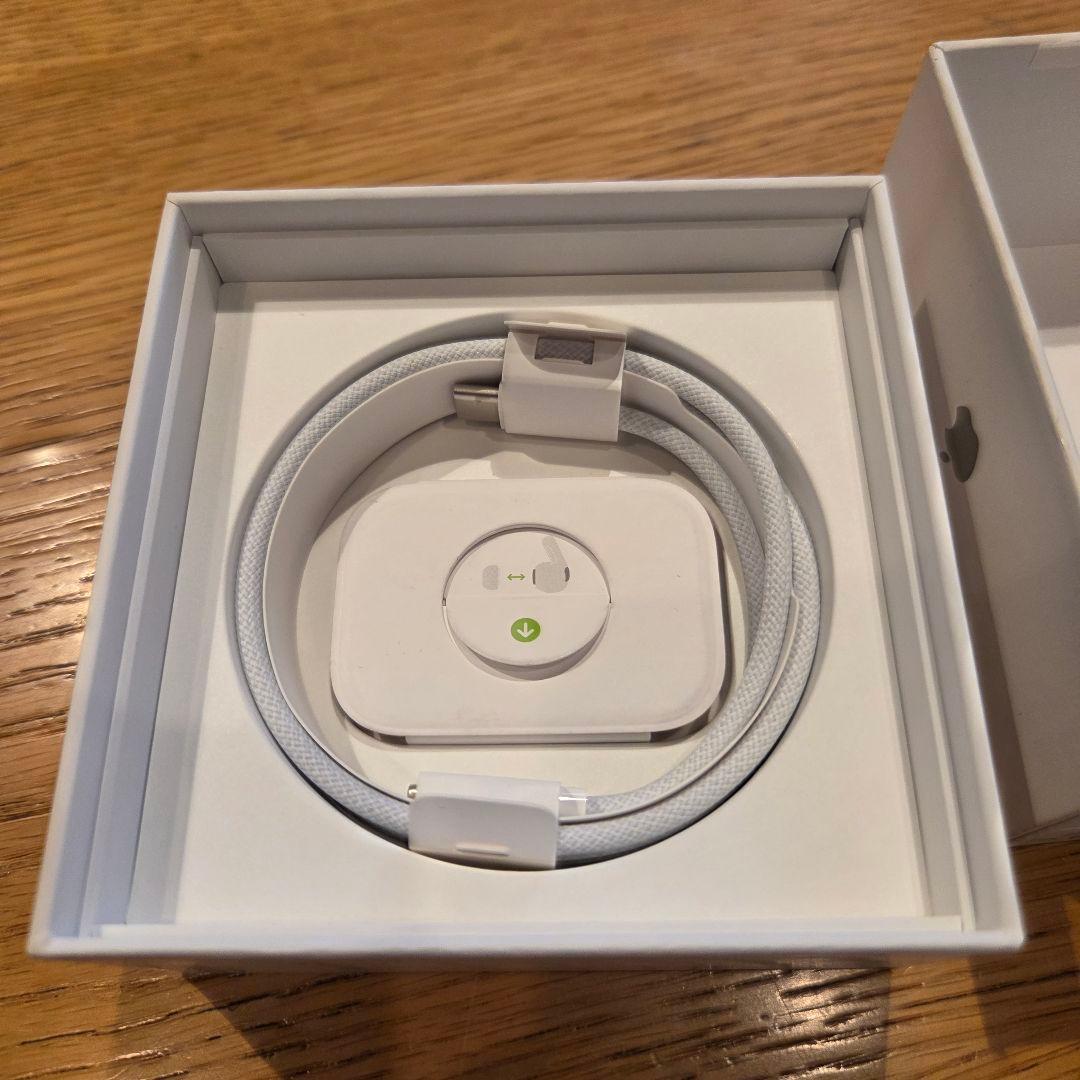 AirPods Pro (第2世代) 本体 MagSafe充電ケース付き　右耳