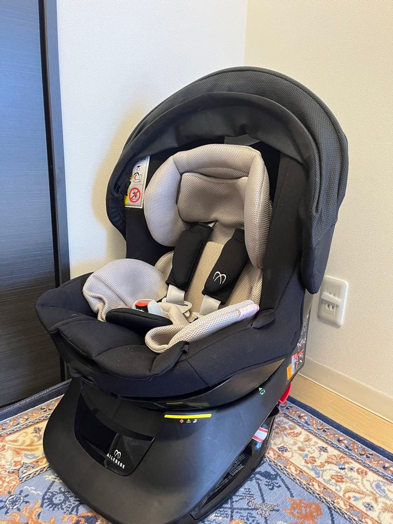 チャイルドシート　エールベベ　クルットNT2プレミアム　チャコールブラック