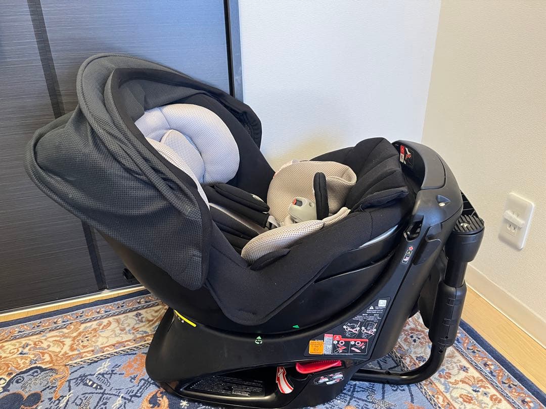 チャイルドシート　エールベベ　クルットNT2プレミアム　チャコールブラック
