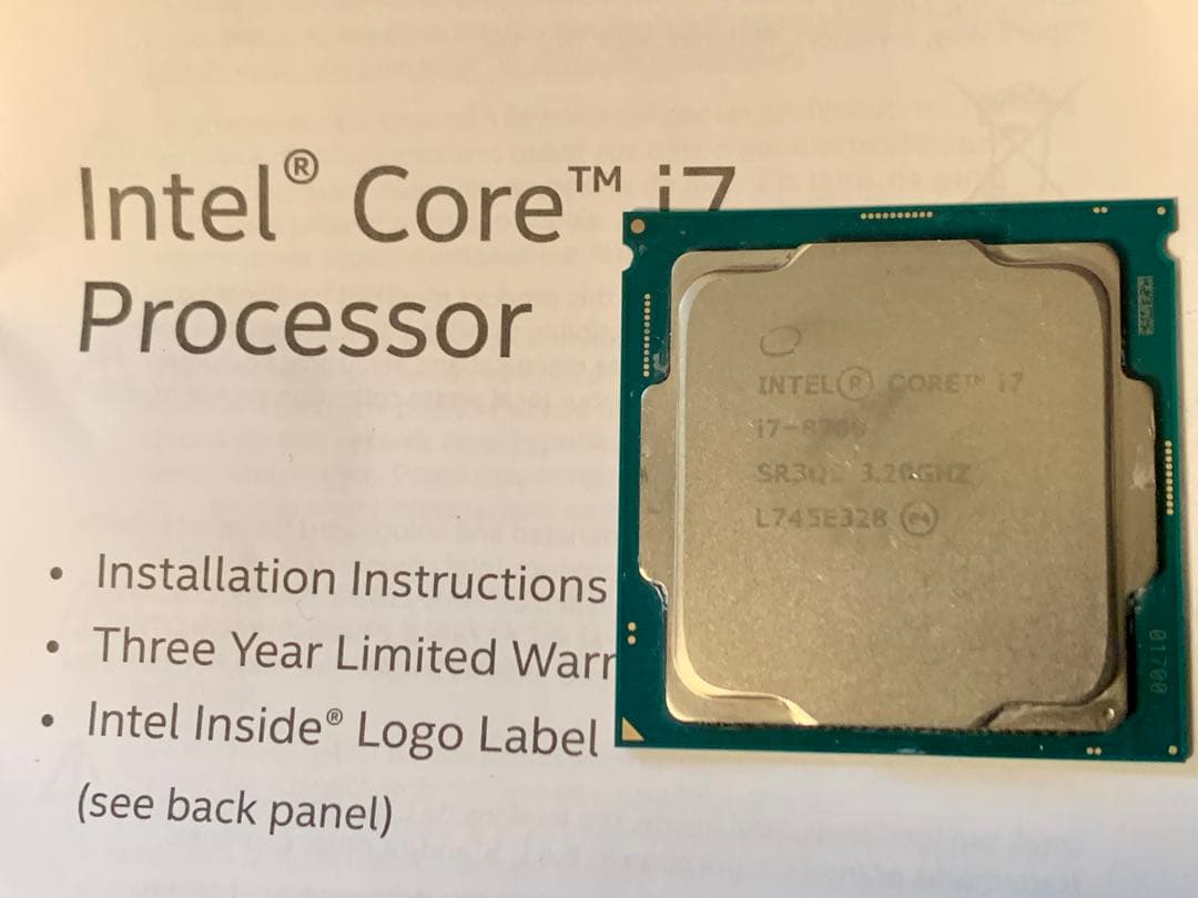 Intel Core i7-8700 CPU 箱、説明書付き