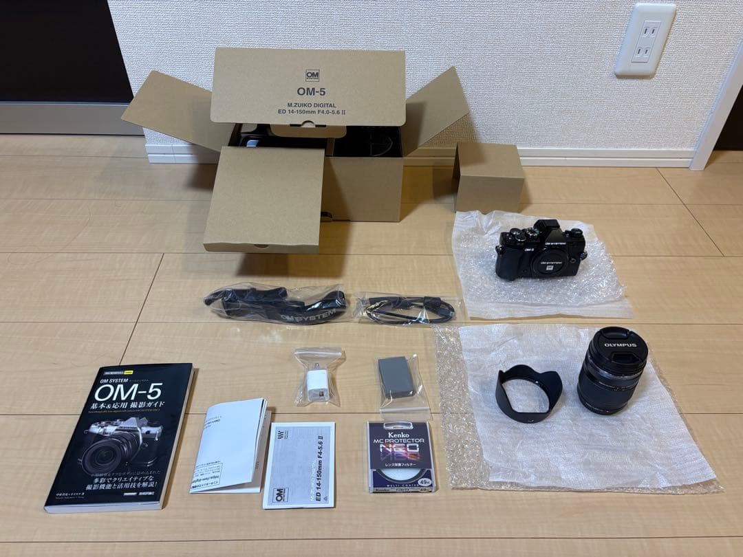 OLYMPUS OM-5 14-150ズームレンズキット