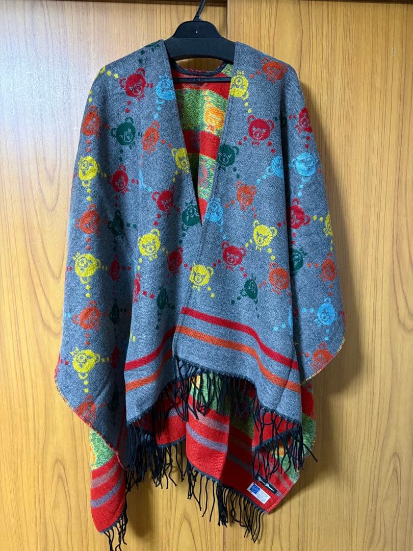 【ヒステリックグラマー】クマ模様フリンジ付きポンチョストール