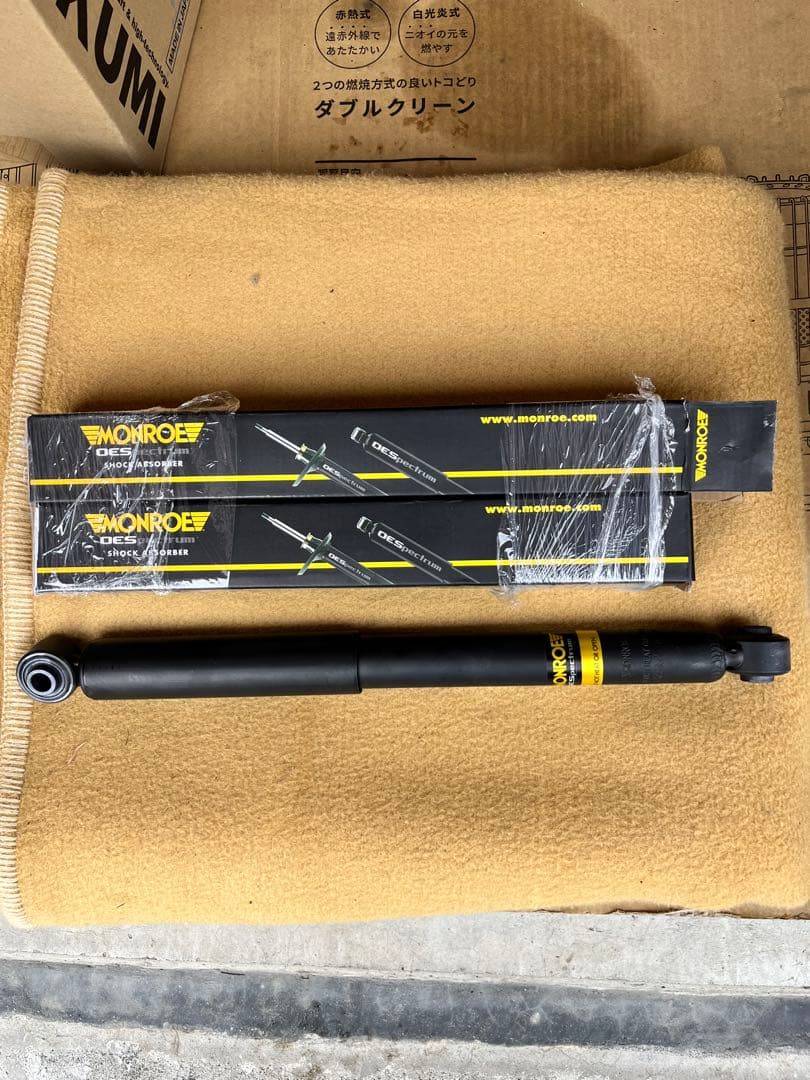 MONROE OEスペクトラム ショックアブソーバー M378236SP