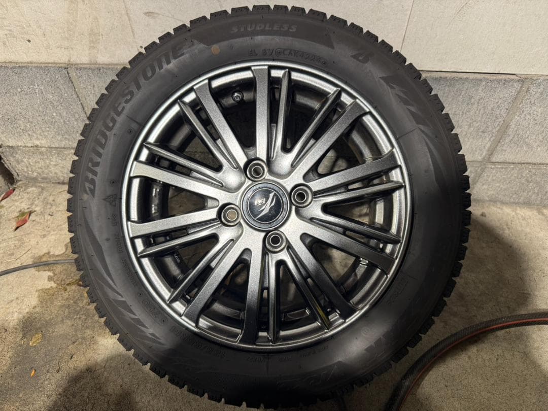 【2024年製】ブリジストン　VRX２　超バリ山　155/65R14