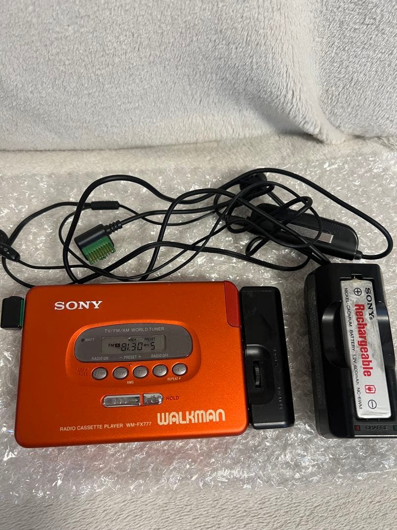 し*け様 SONY WM-FX777 WALKMAN カセットウォークマン　ジャ