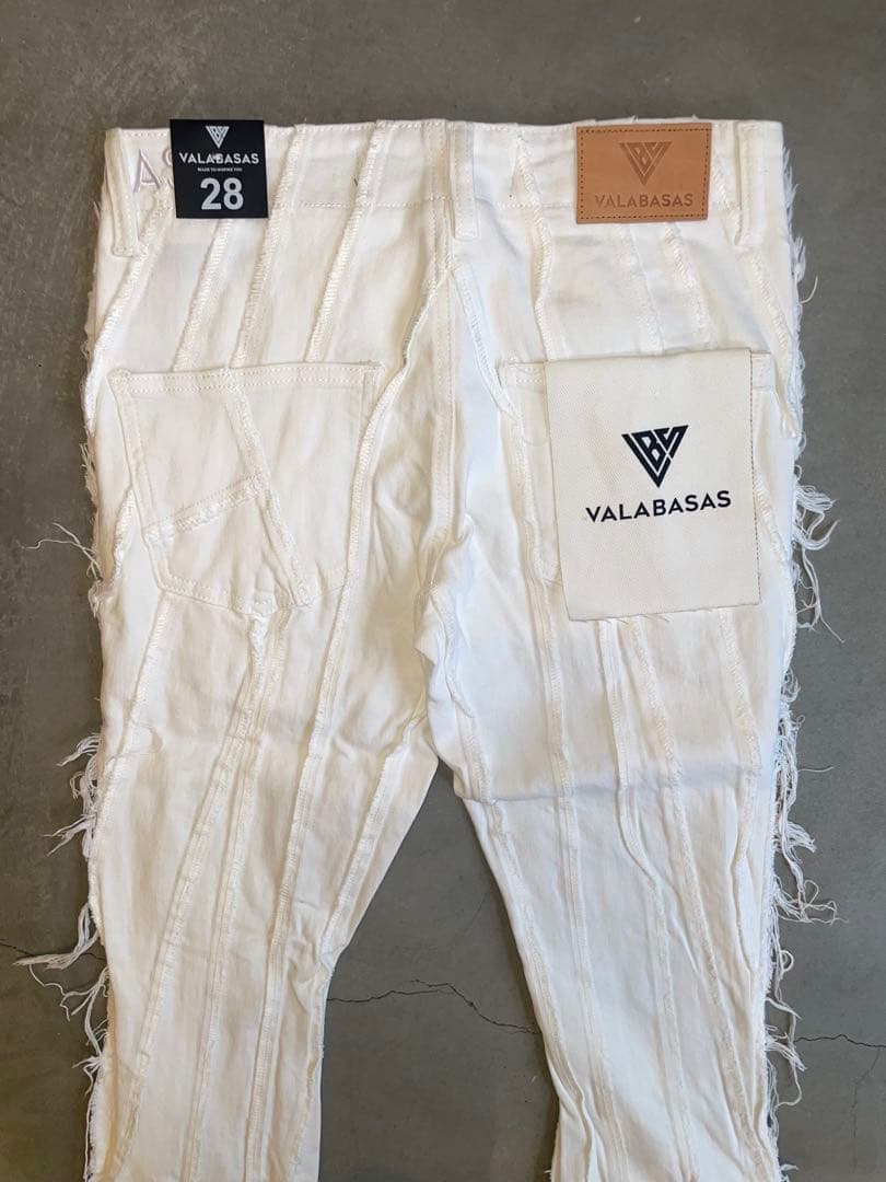 ‼️新作‼️VALABASAS バラバサス ホワイト フレアデニム 28 新品未使用