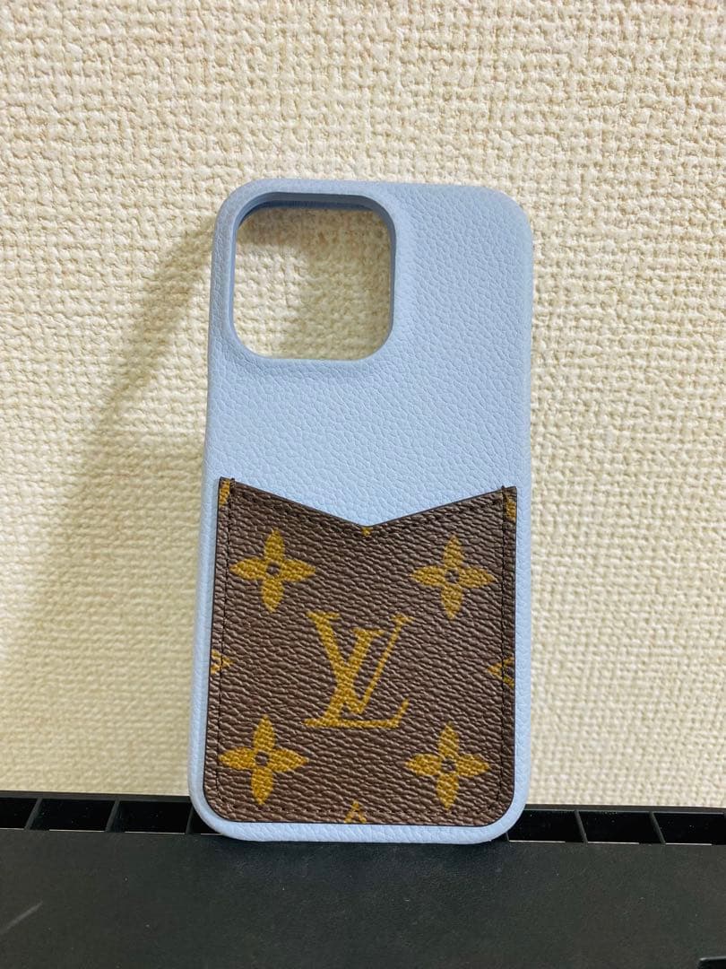 7605.【極美品】LOUIS VUITTON iPhone13 pro ケース
