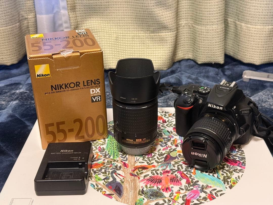 NikonD5600 18-55mm55~200mmセットsdカード128gb付