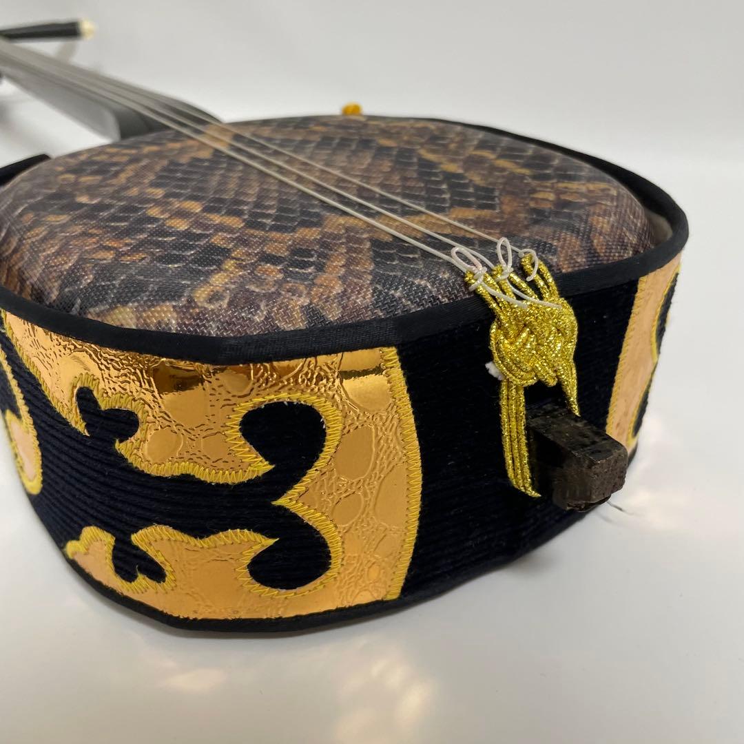 沖縄三線　三線　ハードケース付き　合皮　人工皮　蛇柄　三味線